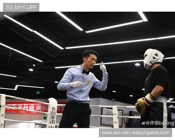 国际拳击裁判在执法中引入视频与医学复核提升判罚可信度,拳击国家级裁判员 国际拳击裁判在执法中引入视频与医学复核提升判罚可信度,拳击国家级裁判员